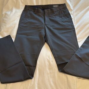 Weekday warrior Bonobos 30/34 slim fit chino Friday grey